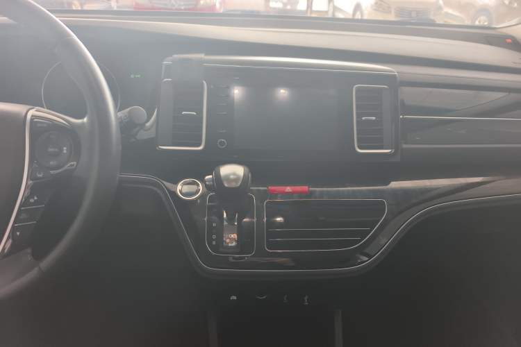 Used Honda Elysion 2019 2.0L Hybrid Luxury Edition
