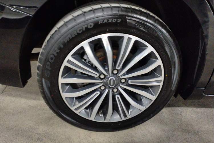 Used GAC Trumpchi M6 2021 270T DCT Luxury Edition (7-seater)
