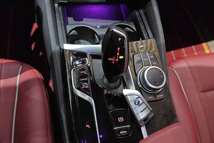 Used BMW 5 Series 2022 Restyled 525Li M Sport Package
