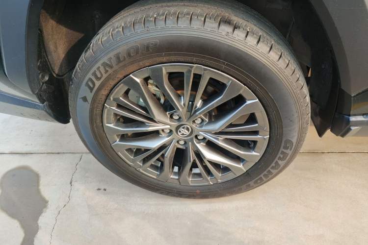 Used Toyota Wildlander 2023 Dual-Motor 2.5L E-CVT Four-Wheel Drive Prestige Edition