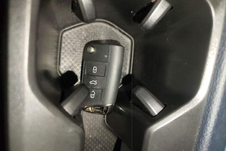 Used Volkswagen Tharu 2023 300TSI Two-Wheel-Drive Full Moon Edition