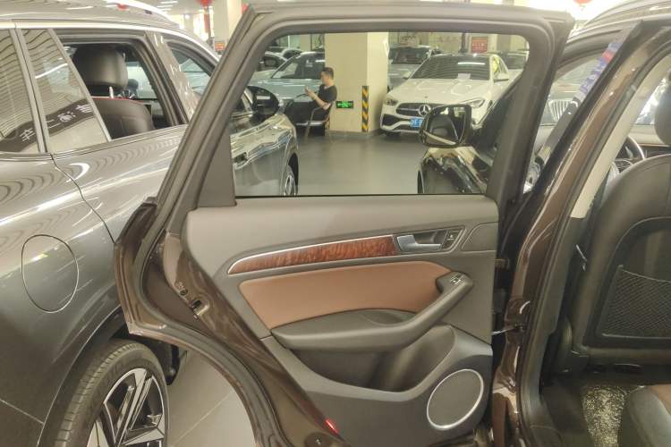 Used Audi Q5 2016 40 TFSI Comfort Model
