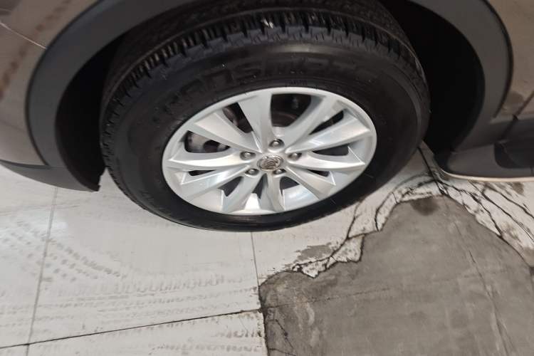 Used Buick Envision 2017 28T Four-Wheel Drive Elite Model
