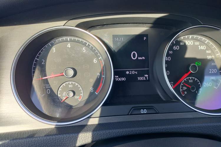 Used Volkswagen Golf 2016 230TSI Automatic Comfort Version
