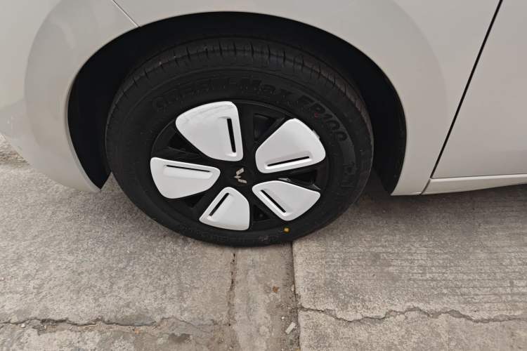 Used Wuling Hongguang MINIEV 2025 Four-Door Version Advanced Edition
