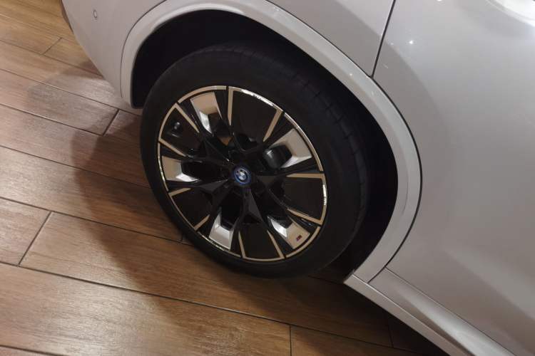 Used BMW iX3 2022 Leading Type
