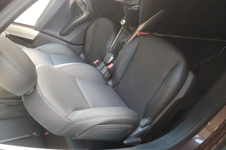 Used Peugeot 2008 2014 1.6L Automatic Fashion Edition