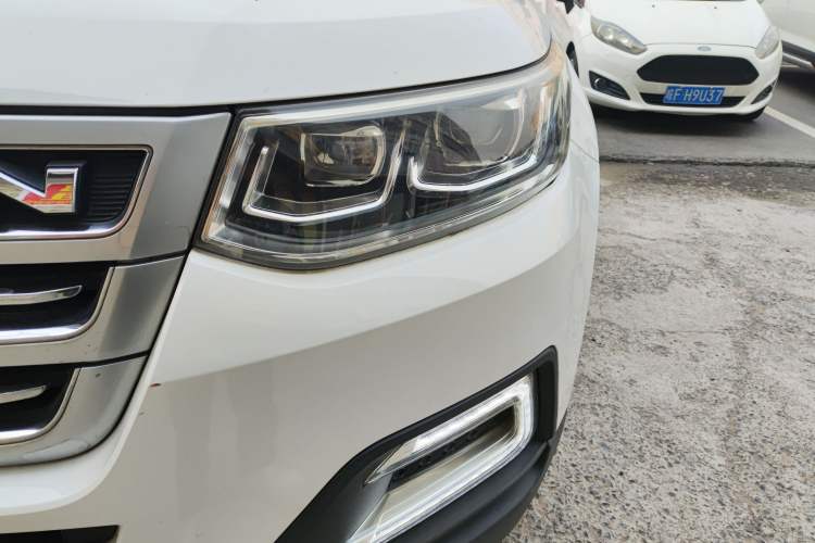 Used Changan CS95 2017 2.0T Four-Wheel Drive SmartDrive Edition
