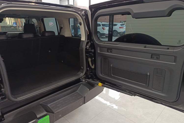 Used Tank 300 2021 Off-Road Edition 2.0T Challenger
