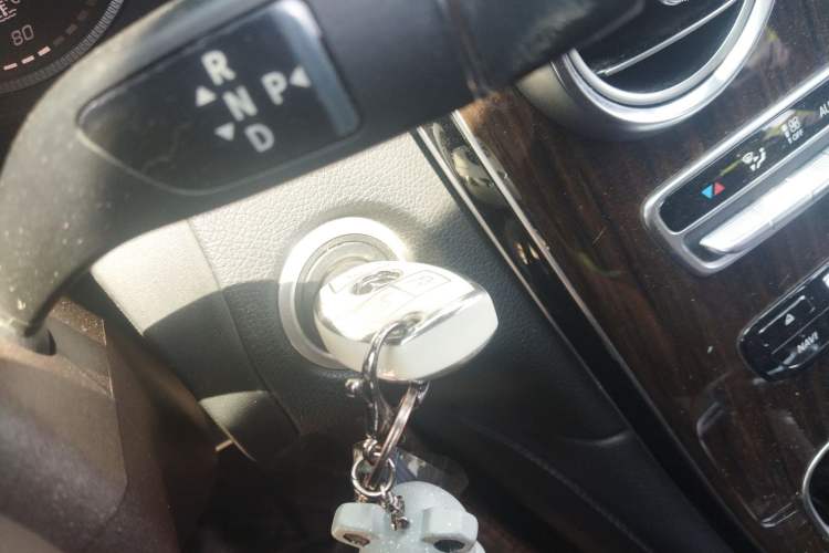 Used Mercedes-Benz GLC 2017 GLC 260 4MATIC Luxury Model