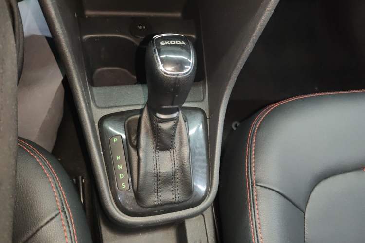 Used Skoda Rapid Spaceback 2018 1.6L Automatic Standard Edition