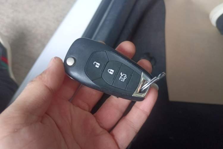 Used Chevrolet Cruze 2018 320 Automatic Pioneer Sunroof Edition
