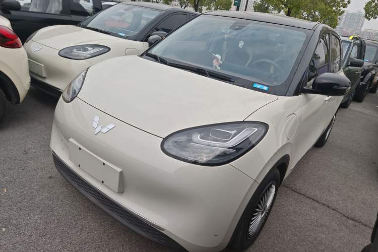 Used Wuling Bingo 2023 333 km Lingxi Connected+ Version
