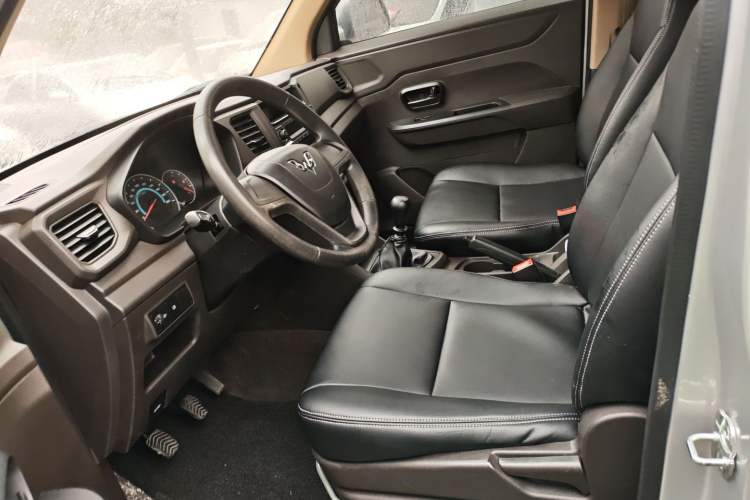 Used Wuling Hongguang V 2019 1.5L Enjoyment Version China VI LAR