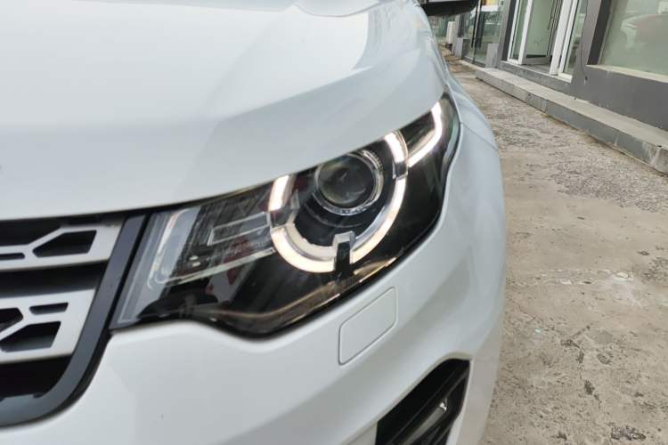 Used Land Rover Discovery Sport 2019 240 PS SE Version China V Standard
