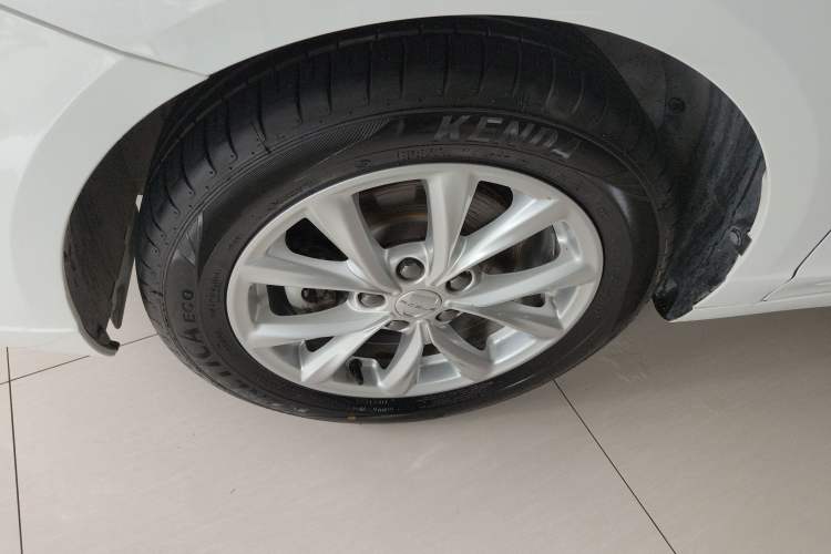 Used Roewe i5 2020 1.5L Automatic 4G Connected Linghao Edition

