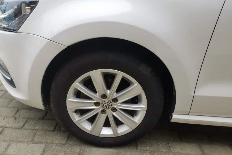 Used Volkswagen Polo 2014 1.6L Automatic Comfort Edition
