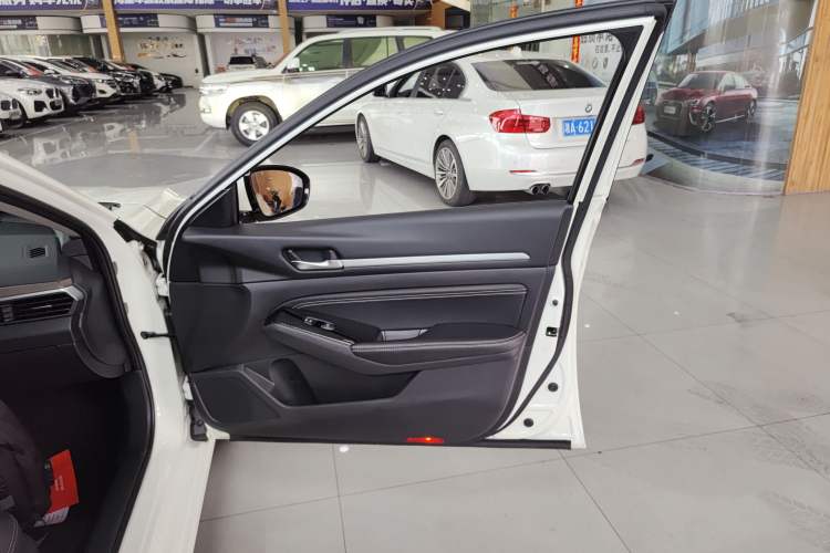 Used Nissan Teana 2021 2.0L XL Comfort Edition
