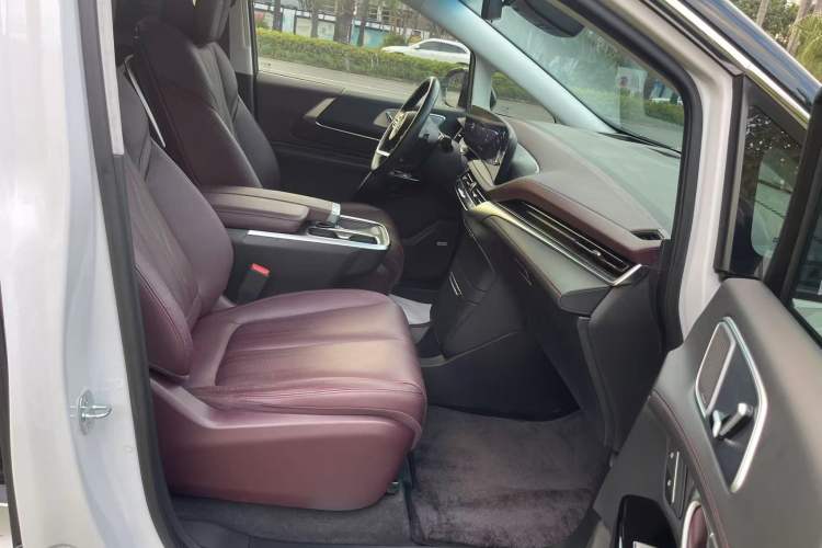 Used Buick Century 2023 2.0T Seven-Seater Yinshi Edition