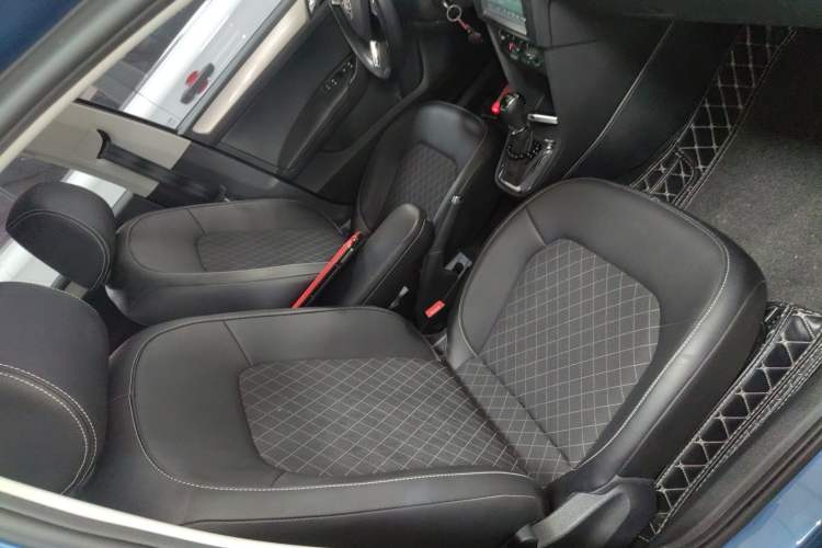 Used Skoda Rapid Spaceback 2018 1.6L Automatic Comfort Edition
