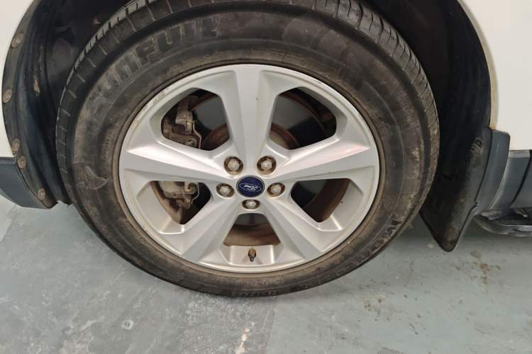 Used Ford Edge 2015 2.0T GTDi Two-Wheel-Drive Elite Edition
