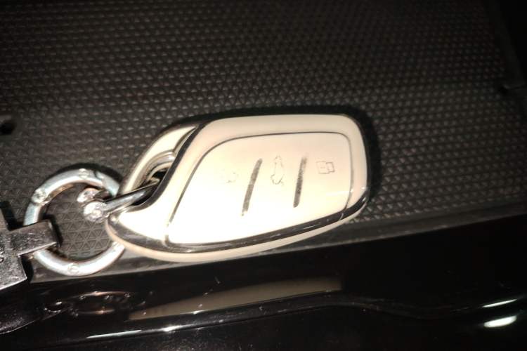 Used MG 4 EV 2022 425 km Luxury Edition
