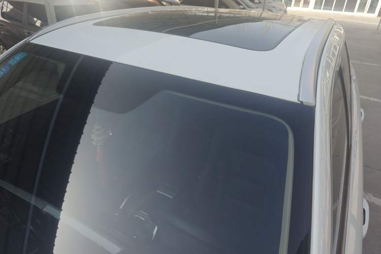 Used Geely Auto Emgrand X7 Sport 2018 1.8TD Automatic Two-Wheel Drive Smart Connect 4G Internet Edition