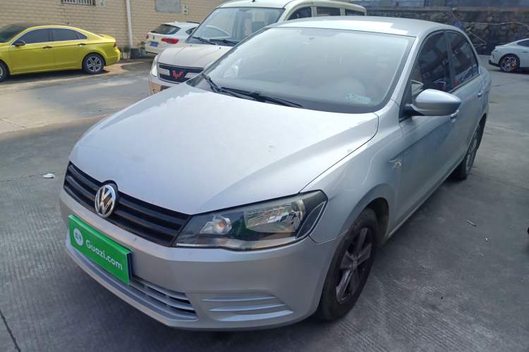 Used Volkswagen Jetta 2015 Value Edition 1.6L Manual Fashionable Style
