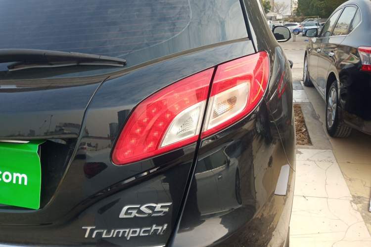 Used GAC Trumpchi GS5 2012 2.0L Manual Two-Wheel Drive Elite Edition
