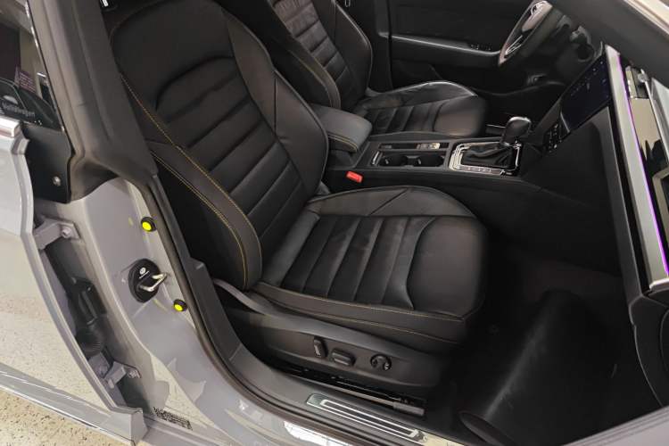 Used Volkswagen FAW-Volkswagen CC 2023 380TSI Striking Edition