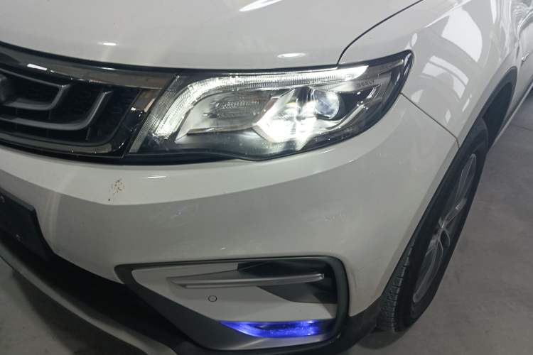 Used Geely Auto Emgrand X7 Sport 2020 1.8TD DCT Two-Wheel Drive Smart Connect 4G-Enabled Version
