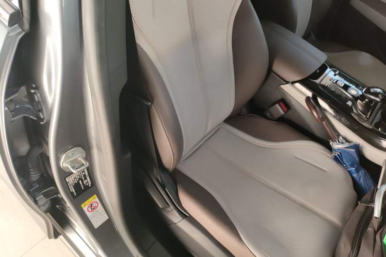 Used BYD Qin PLUS 2024 HONOR Edition DM-i 55KM Leading Model
