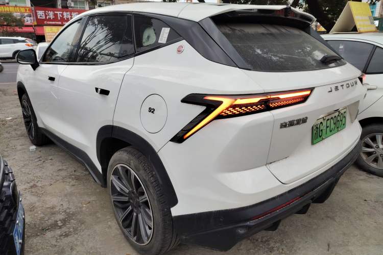 Used JETOUR Dashing i-DM 2022 1.5T DHT Lightning 01
