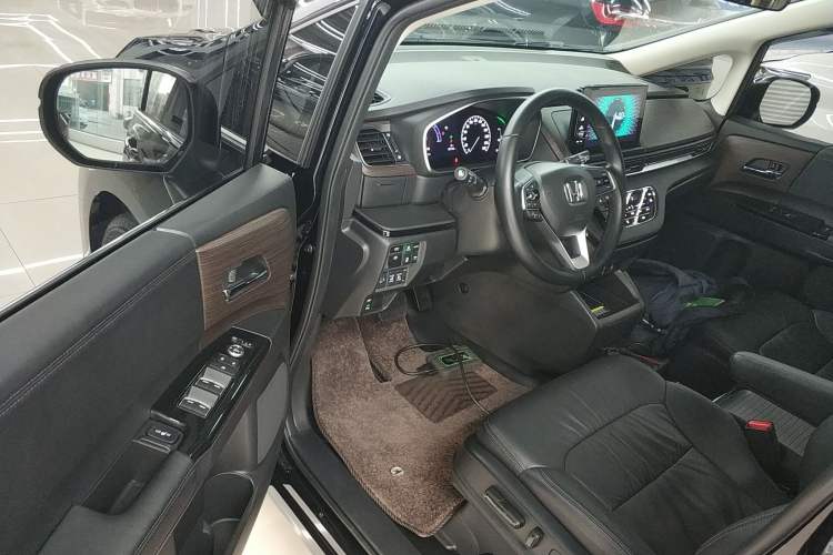 Used Honda Odyssey 2024 2.0L eHEV Sharp·Luxury Edition
