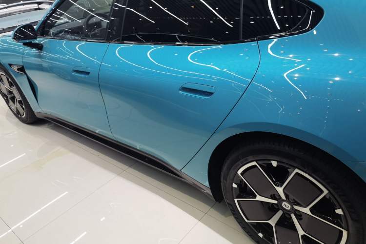 Used  SU7 2024 Rear-Drive Ultra-Long Range Advanced Pro-Level Intelligent Driving Version