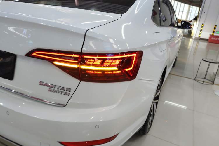 Used Volkswagen Sagitar 2021 280TSI DSG Excellence Edition
