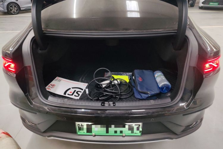 Used BYD Han 2025 DM-i Smart Drive 125KM Elite Model
