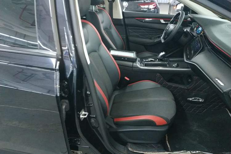 Used Dongfeng Aeolus Yixuan MAX 2023 1.5T Super-Powered Dad Edition
