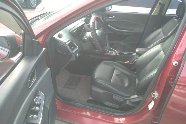 Used Ford Escort 2015 1.5L Automatic Fashion Model
