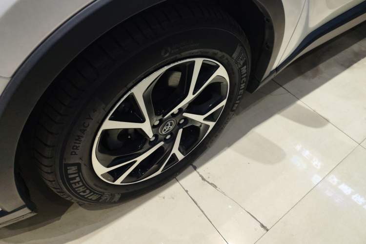 Used Toyota C-HR 2020 2.0L Leading Edition
