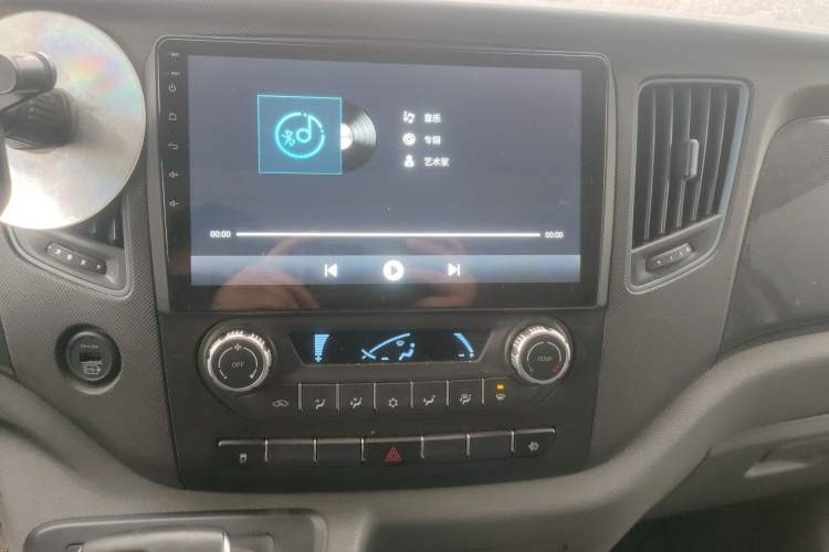 Used Foton Toano 2023 2.0T Automatic Urban Edition Short Wheelbase Mid-Height Rear Single Tire 3 Seats
