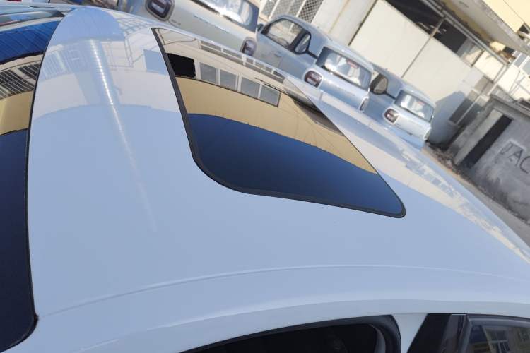 Used Volkswagen Sagitar 2015 1.6L Automatic Comfort Model
