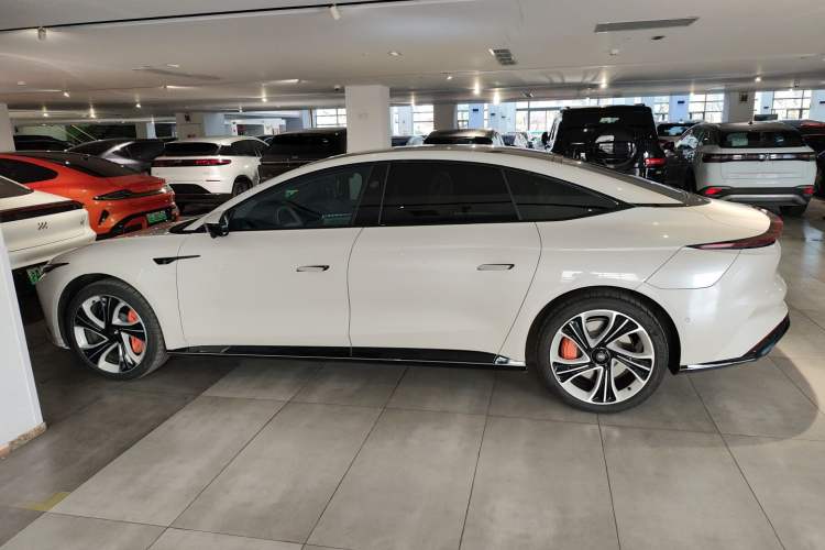 Used  L7 2022 Pro Model