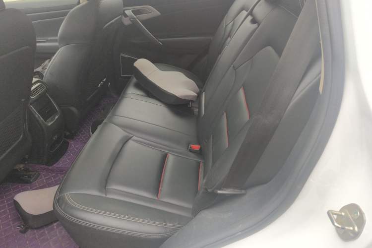 Used Geely Auto Emgrand X7 Sport 2018 1.8TD Automatic Two-Wheel Drive Smart Connect 4G Internet Edition