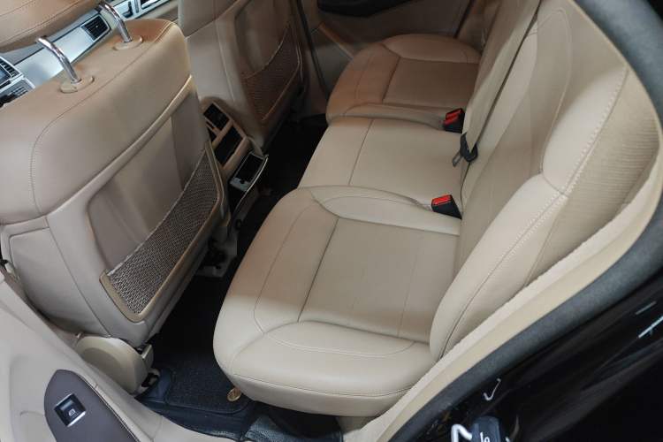 Used Mercedes-Benz M-Class 2014 ML 320 4MATIC
