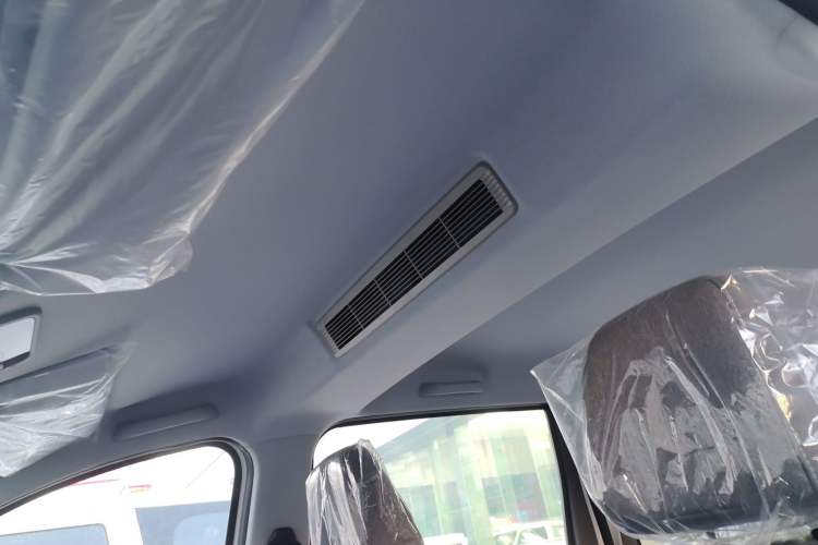 Used Wuling Hongguang New Energy 2024 All-Electric Model 300KM Standard Version
