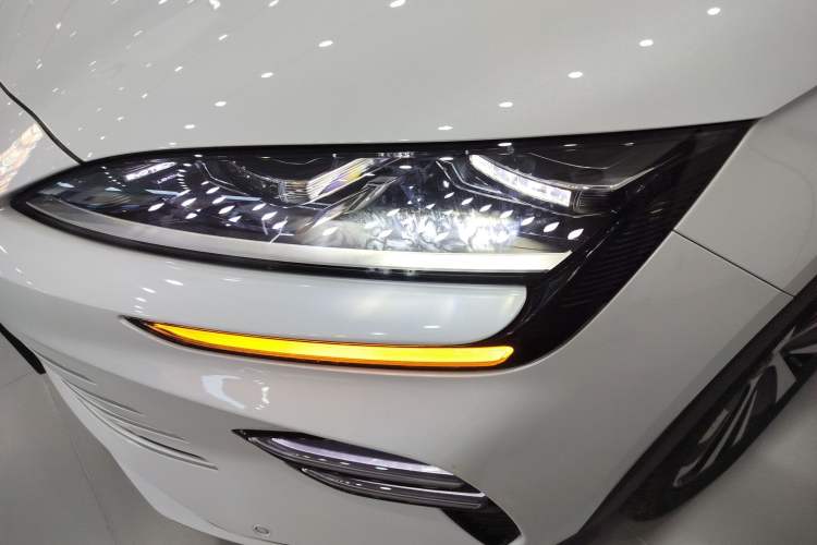 Used BYD Song PLUS New Energy 2024 HONOR Edition DM-i 110km Flagship PLUS
