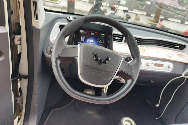 Used Wuling Hongguang MINIEV 2021 Macaron Fashion Edition Lithium-Ion Battery
