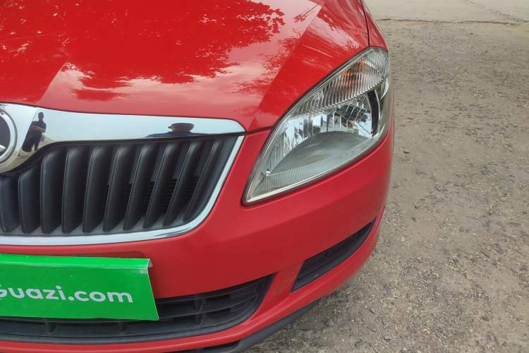 Used Skoda Fabia 2014 1.4L Automatic Crystal Edition
