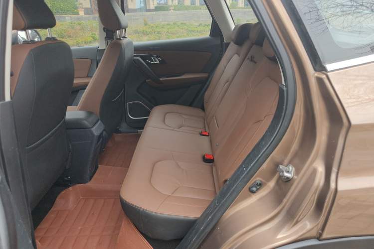 Used FAW Senya R7 2016 1.6L manual luxury version